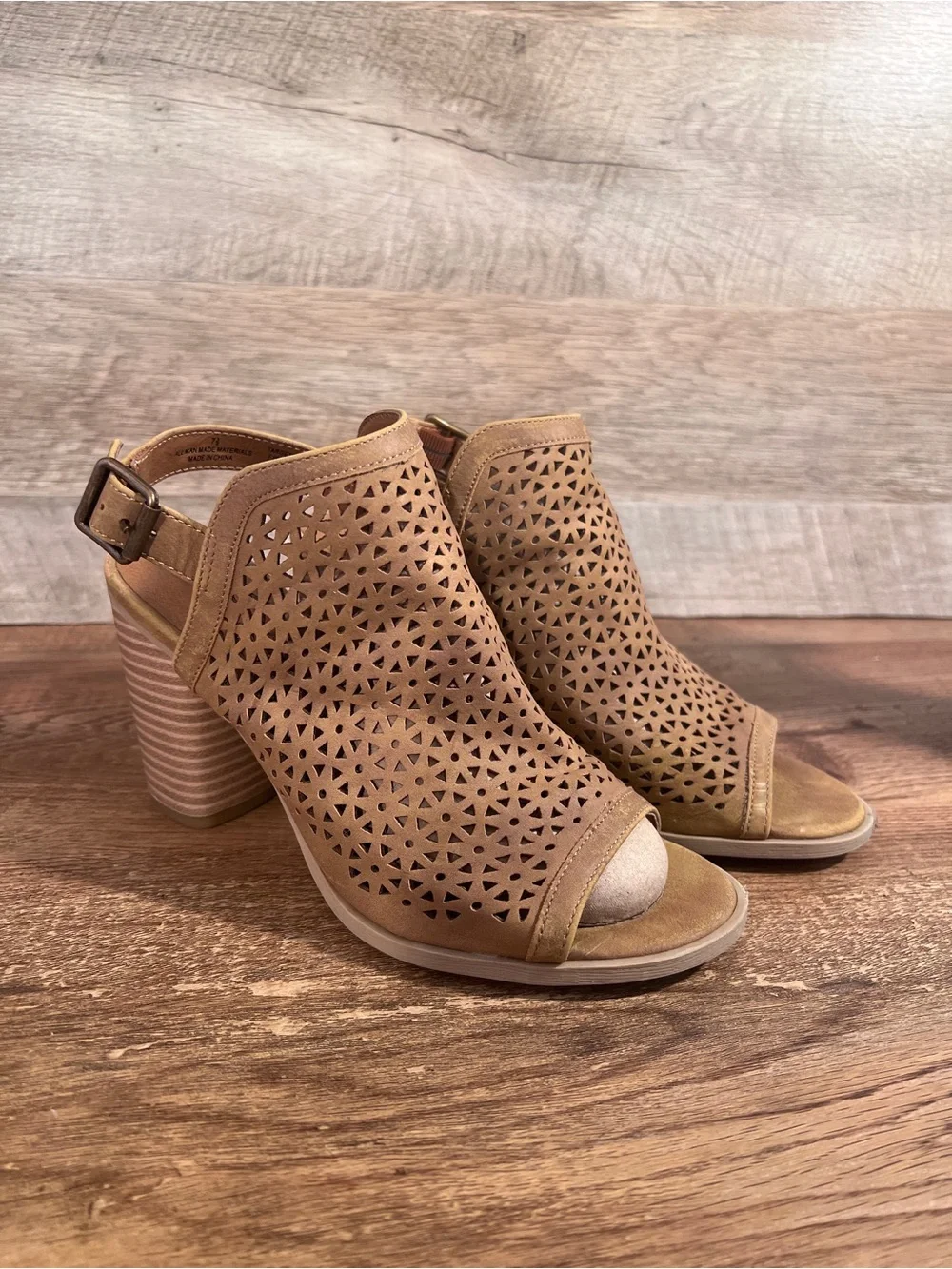 Universal Thread Tan Perforated Block Heel Slingback Sandal